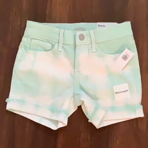 Gap Mid-Length Shorts NEW